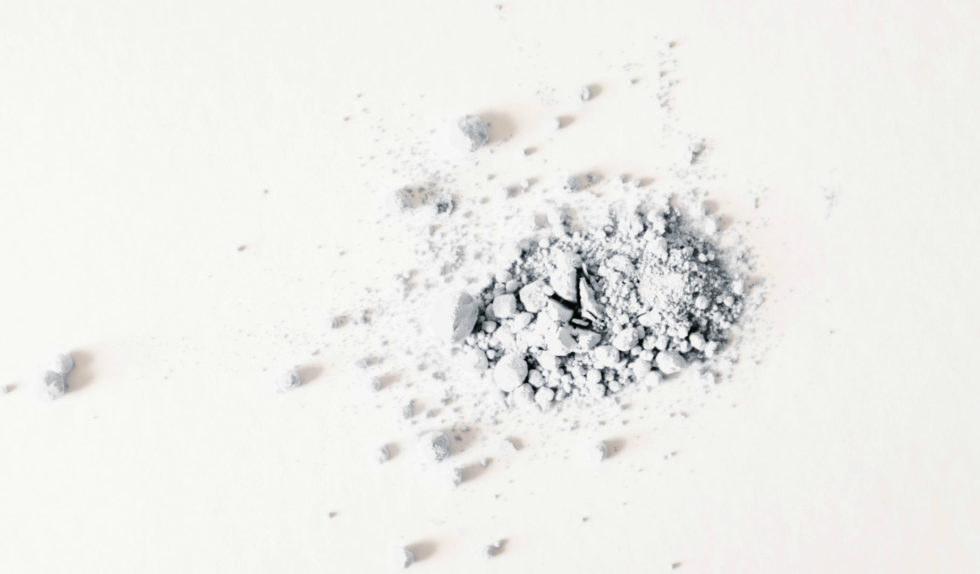 Puder transparentny DIY. Przygotujesz go w kilku prostych krokach