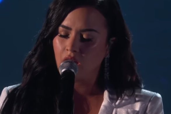 Wielki powrót Demi Lovato. Jej łzy podczas wykonywania utworu to najbardziej wzruszająca rzecz, jaką dziś zobaczysz