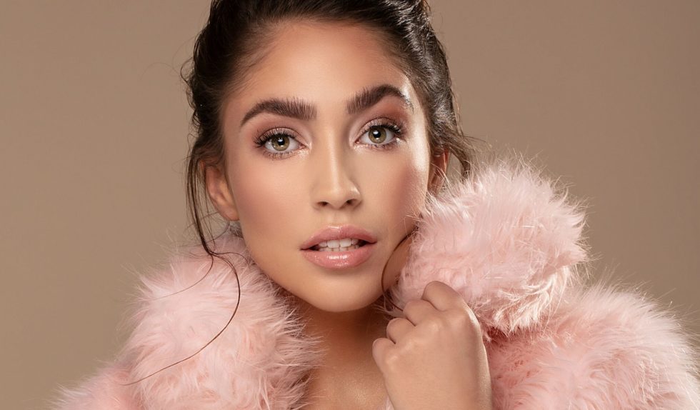 10 błędów, przez które możesz zapomnieć o spektakularnych rzęsach