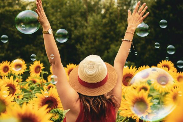 Trendy w letnim makijażu, które musisz znać