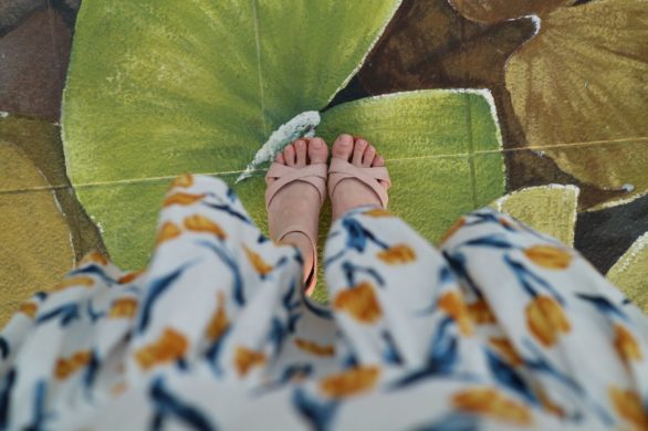 Śliczne sandałki z dwoma paskami! Wyglądają zjawiskowo i kosztują grosze!