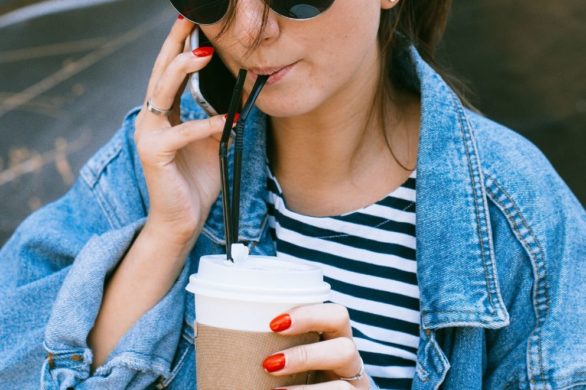 Half-dips: manicure na lato, który szturmem zdobył Instagram!
