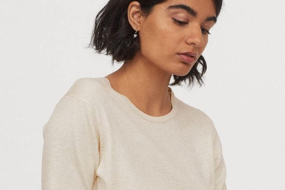 Cienki sweter to idealny basic na jesień. Fantastyczny element garderoby kapsułowej!