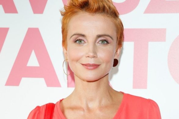 Katarzyna Zielińska w zachwycającej letniej stylizacji. Bluzka i szorty to projekt polskiej marki. Możesz kupić je w super cenie!