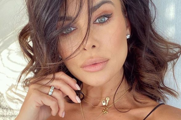 Sukienka na jesień. Natalia Siwiec pokazała się w przepięknym modelu ze znanej sieciówki