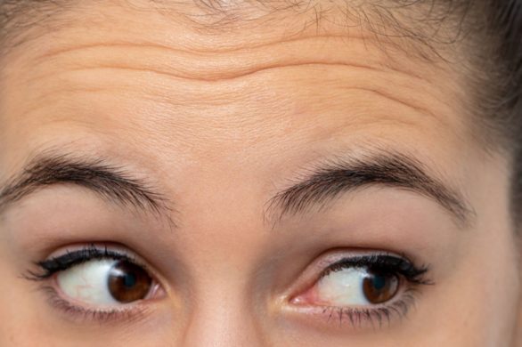 Codzienne nawyki, które powodują powstawanie zmarszczek