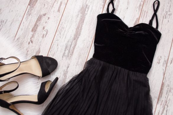 Te trendy będą rządzić w 2021 roku. Przegląd najmodniejszych krojów sukienek