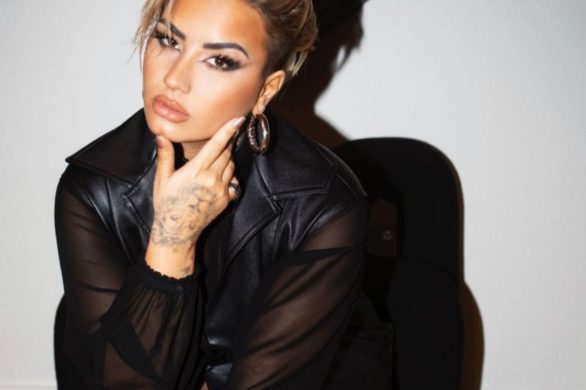 Ciałopozytywny manicure? Demi Lovato pochwaliła się swoimi nowymi paznokciami!