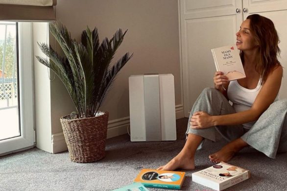 Agnieszka Włodarczyk w fantastycznej oversize’owej koszuli. To hit od marki Loriini!