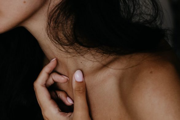 Menstruacja zabijająca pszczoły i wędrująca macica. Oto największe mity dotyczące kobiecego ciała