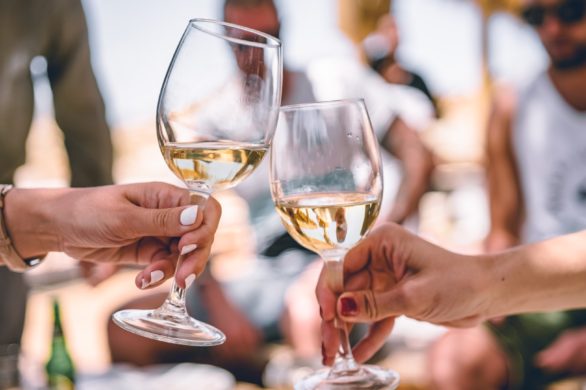 (nie)Winne garden party – poznaj nowe lekkie smaki w wakacyjnym klimacie z Winiarni Zamojskiej