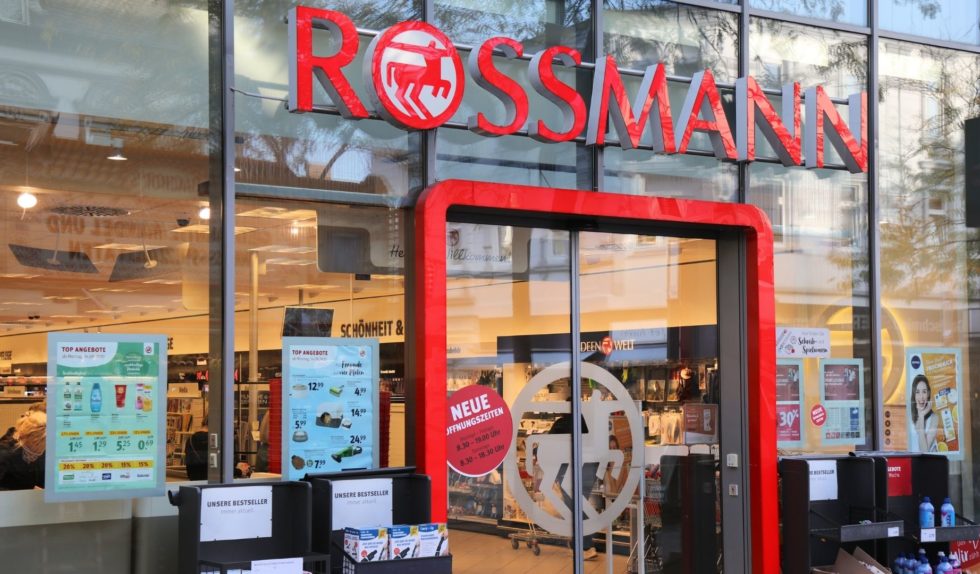Do 15 sierpnia w Rossmannie trwa promocja! Kosmetyki taniej aż do 50%!