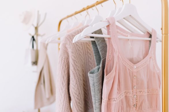 Sukienka idealna na letnie dni teraz ponad 60% taniej! Świetna oferta w Sinsay