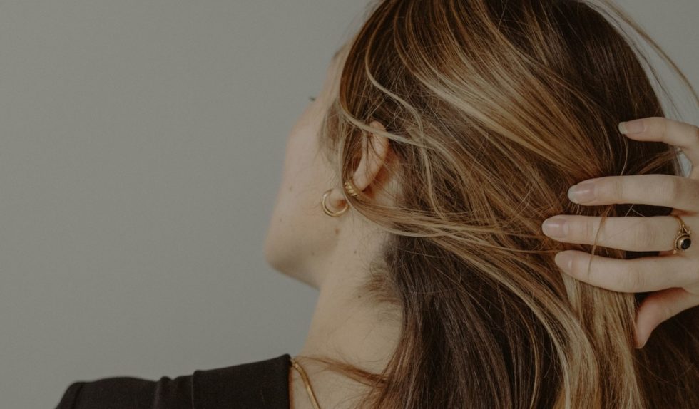 Ekstrakt z opuncji figowej, witamina E i proteiny pszeniczne – oto przepis na odbudowę włosów po lecie. Recenzja kosmetyków Barwa Cosmetics