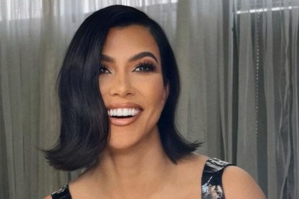 Pierścionek zaręczynowy Kourtney Kardashian od Travisa Barkera jest ogromny