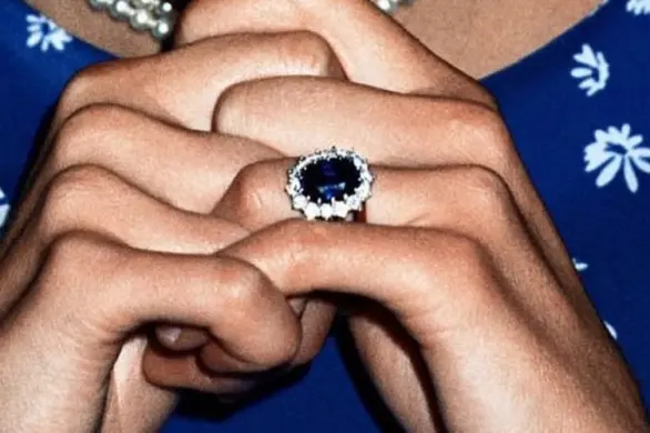 Pierścionki zaręczynowe w rodzinie królewskiej. Który z nich jest najdroższy?