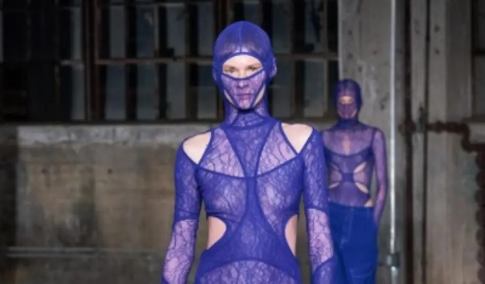 New York Fashion Week: maski ze stringów na wybiegu