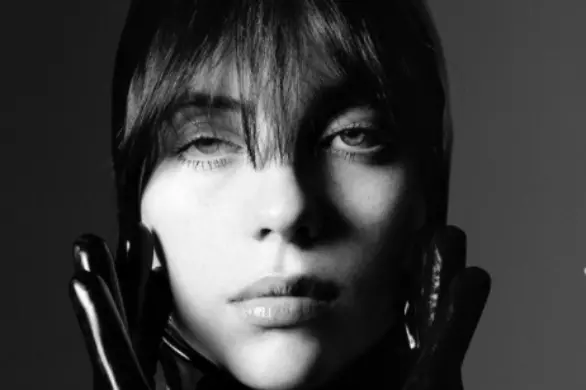 Billie Eilish w nowej fryzurze na rozdaniu Oskarów 2022