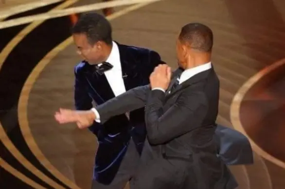 Oscary 2022: Will Smith uderzył Chrisa Rocka za żart na temat łysienia Jady Pinkett Smith