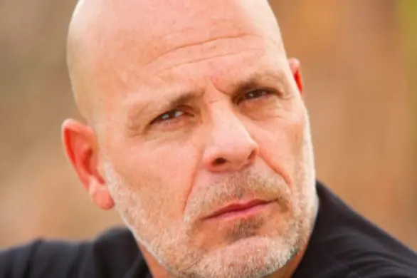 Czym jest afazja? Przez chorobę Bruce Willis odchodzi na emeryturę