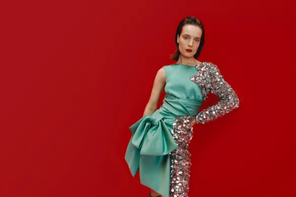 Eleganckie sukienki damskie – co jest modne w tym sezonie?