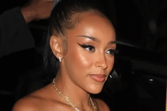 Doja Cat ogoliła brwi podczas spontanicznego live’a