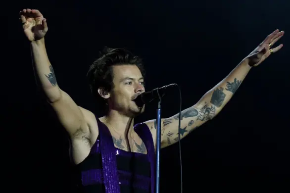 Harry Styles zaprzecza uprawianiu „queerbaitingu”