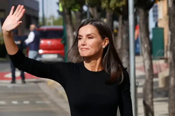 Królowa Letizia w nietypowej spódnicy. Kreuje nowe trendy?