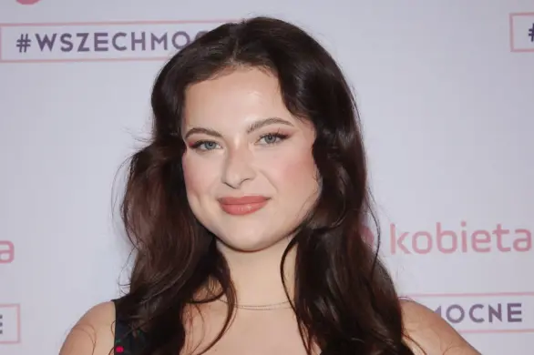 Modelka plus size Martyna Kaczmarek w odważnej stylizacji na Gali plebiscytu Wszechmocne