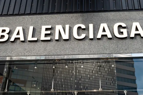 Balenciaga wycofuje pozew o wartości 25 milionów dolarów przeciwko producentom kontrowersyjnej kampanii