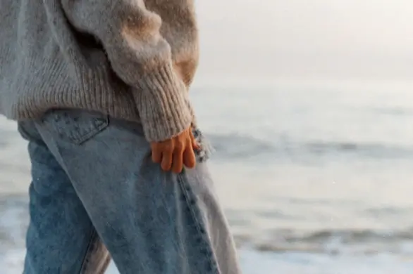 Trendy w zimowej modzie 2023. Te stylizacje zapewniają ciepło, wygodę i stylowy wygląd