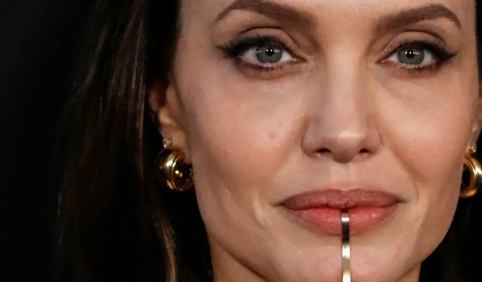 Jak naprawdę Angelina Jolie wygląda pod makijażem?