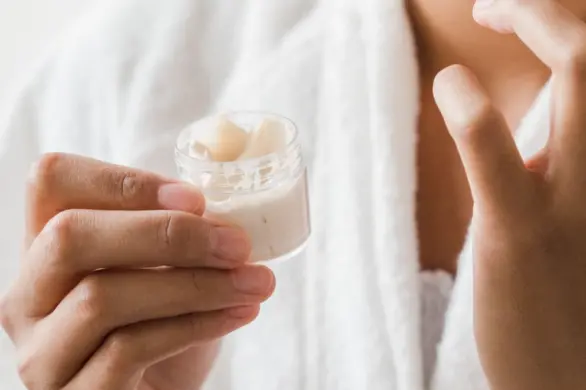 Trzy oznaki, że Twój krem nawilżający potrzebuje dodatkowego wsparcia