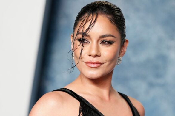 Oscary 2023: minimalistyczny czarno-biały manicure Vanessy Hudgens