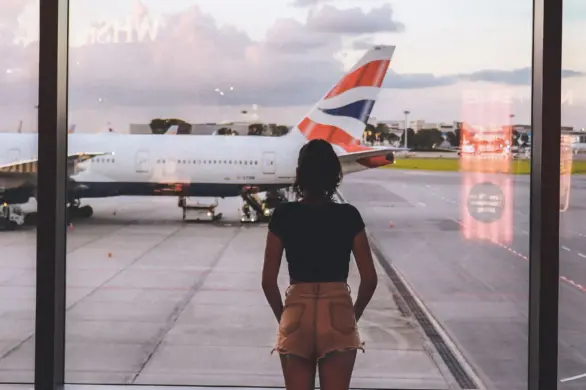 City break lub szybki skrócony urlop? Podróżowanie tylko z bagażem podręcznym jest możliwe. Oto, jak zmieścić wszystko, co potrzeba