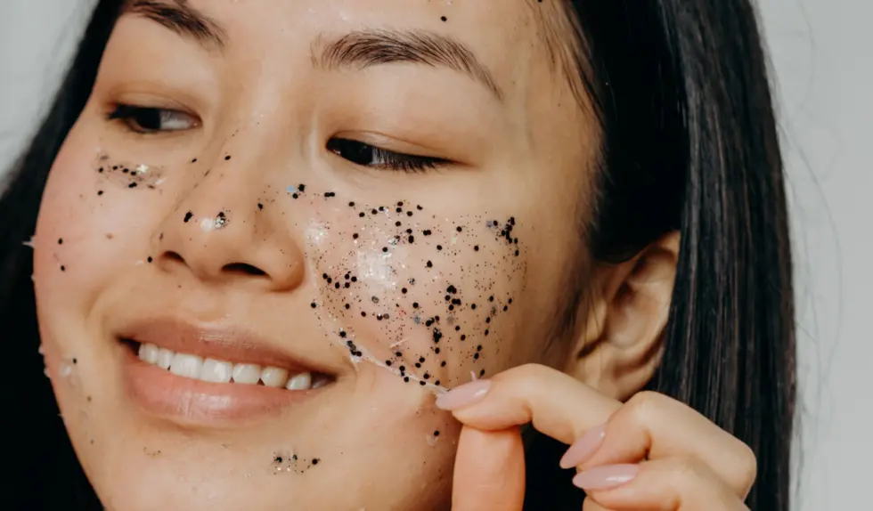 Zmniejszenie widoczności porów: jak stosować białko jajka jako maseczkę