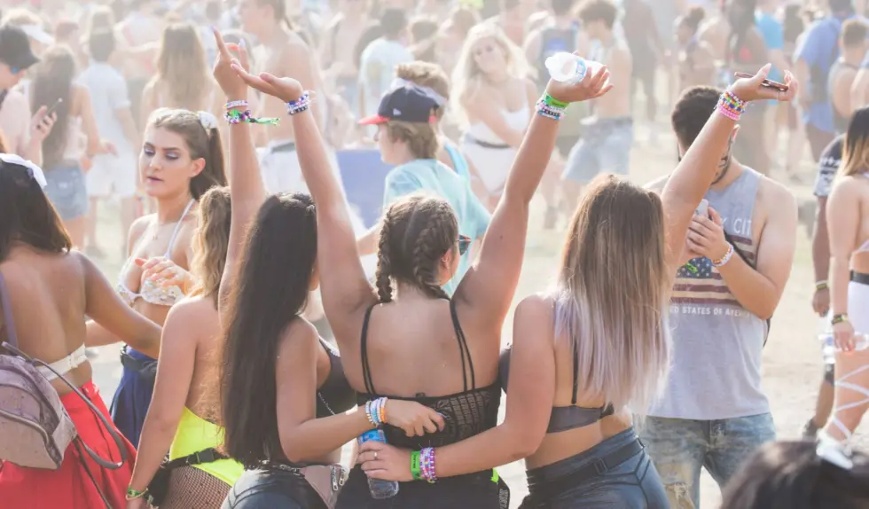 Spadek formy i gorsze samopoczucie? Trzy zaskakujące powody, dla których powinnaś wybrać się na koncert