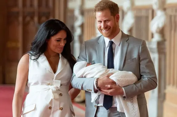 Przyjaciel księcia Harry’ego i Meghan Markle udostępnia urocze zdjęcie Archiego. Nawiązuje do jednego z członków brytyjskiej rodziny królewskiej