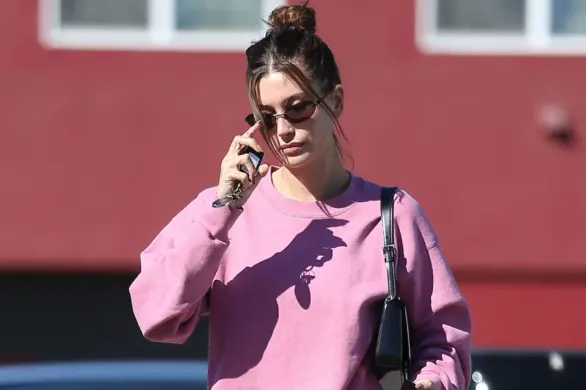 To upięcie włosów zdominuje letni sezon. Gwiazdy i influencerki już je pokochały