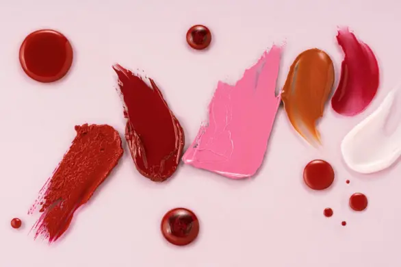 Najlepszy róż do policzków w płynie: ranking trwałych formuł, które gwarantują naturalny i młodzieńczy efekt