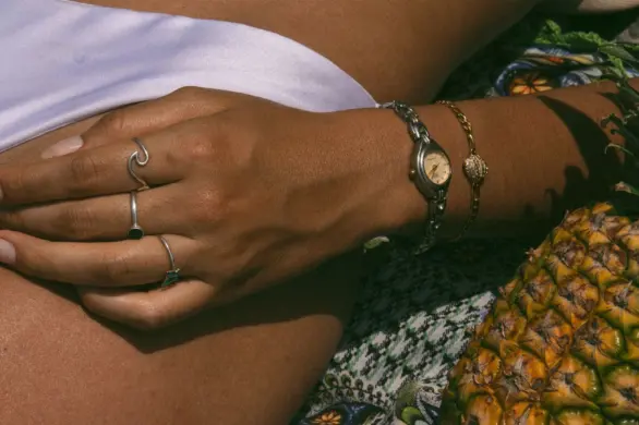 Ubrania i dodatki w stylu Sun Girl. Wakacje, które trwają cały rok!