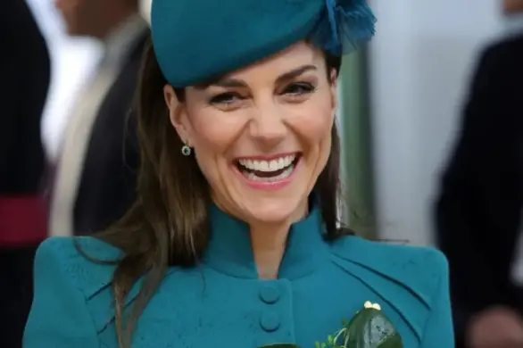 Ukryte znaczenie żółtej marynarki Kate Middleton. To stylizacja inspirowana królową Elżbietą
