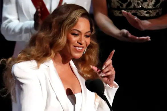 Beyonce zakłada markę kosmetyczną. Zajmie się produktami do pielęgnacji włosów