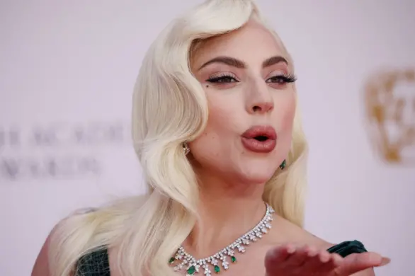 Lady Gaga opublikowała film na TikToku. Fani twierdzą, że podstawiła sobowtóra