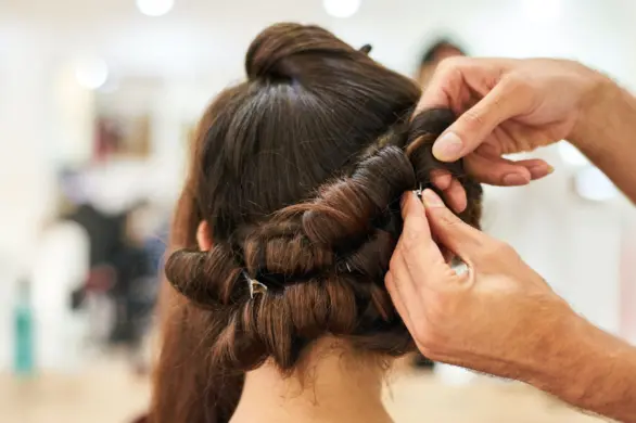 Upięcie London Hair. Dodaje szyku i podkreślają piękno naturalnych włosów