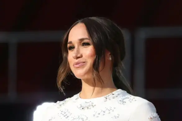 Meghan Markle i jej złota zasada „but plus 2”. Dzięki niej zawsze wygląda zjawiskowo