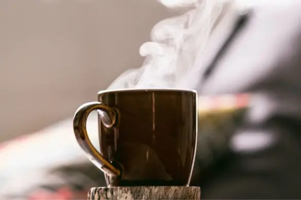 Rzeczy, które powinniśmy robić przed wypiciem porannej kawy. Zwiastują dobry dzień i lepszy nastrój