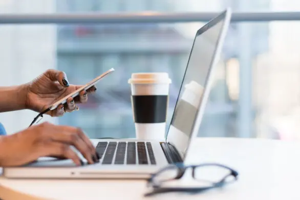 Zmniejsz stres i popraw koncentrację. Mini przerwy w pracy są w porządku