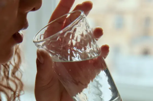 3-sekundowy test, dzięki któremu sprawdzisz, czy Twoja skóra jest odwodniona
