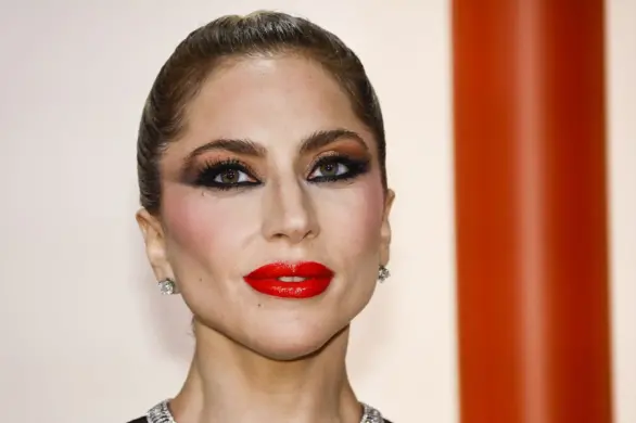 Lady Gaga bez makijażu. Siła i piękno w naturalnej postaci